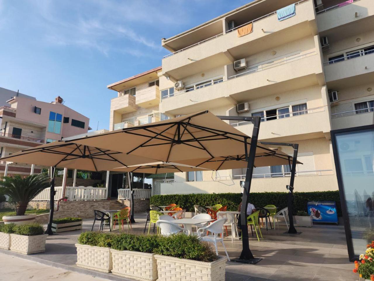 Hotel Maren Дуррес Экстерьер фото
