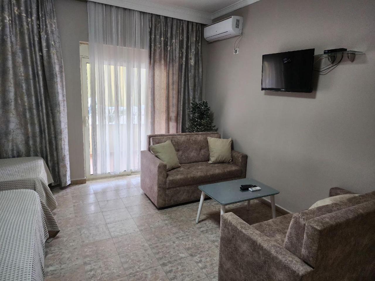 Hotel Maren Дуррес Экстерьер фото